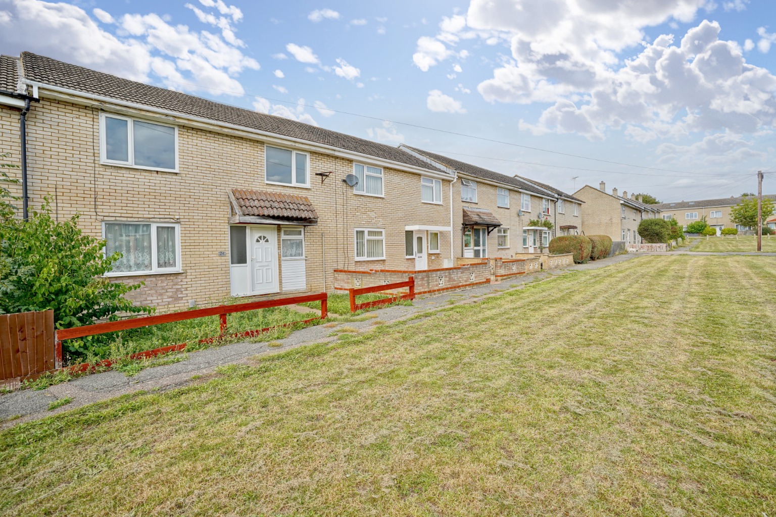 3 bed terraced house for sale in Shelley Close, Huntingdon  - Property Image 10