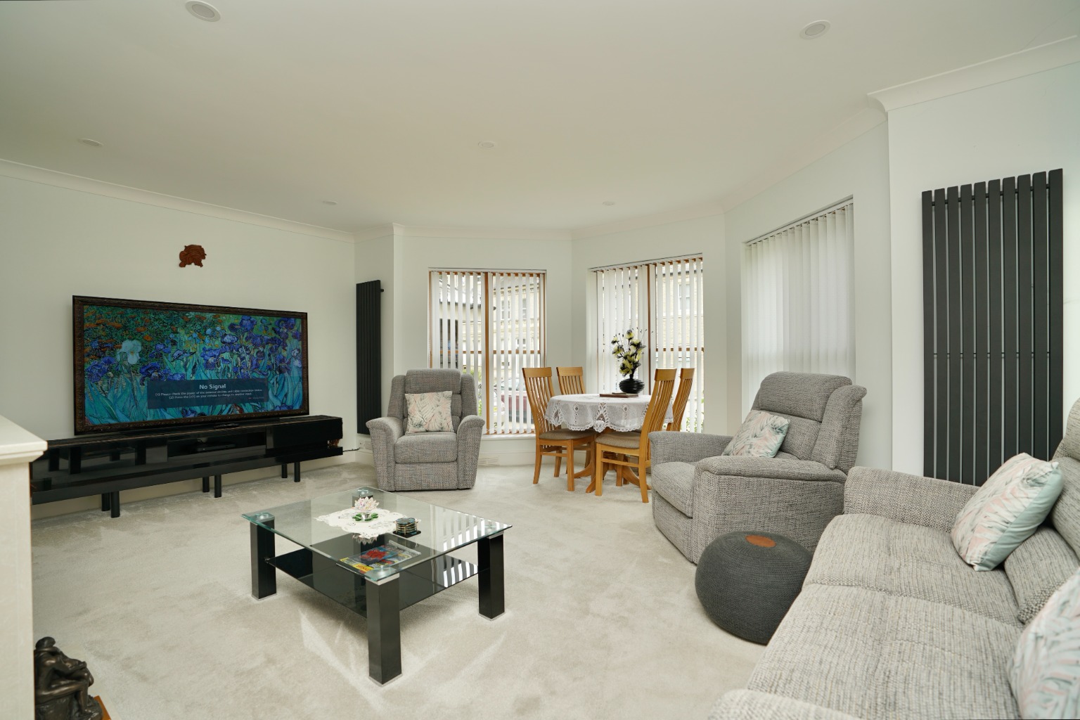 2 bed flat for sale in Thicket Dr, Huntingdon  - Property Image 2