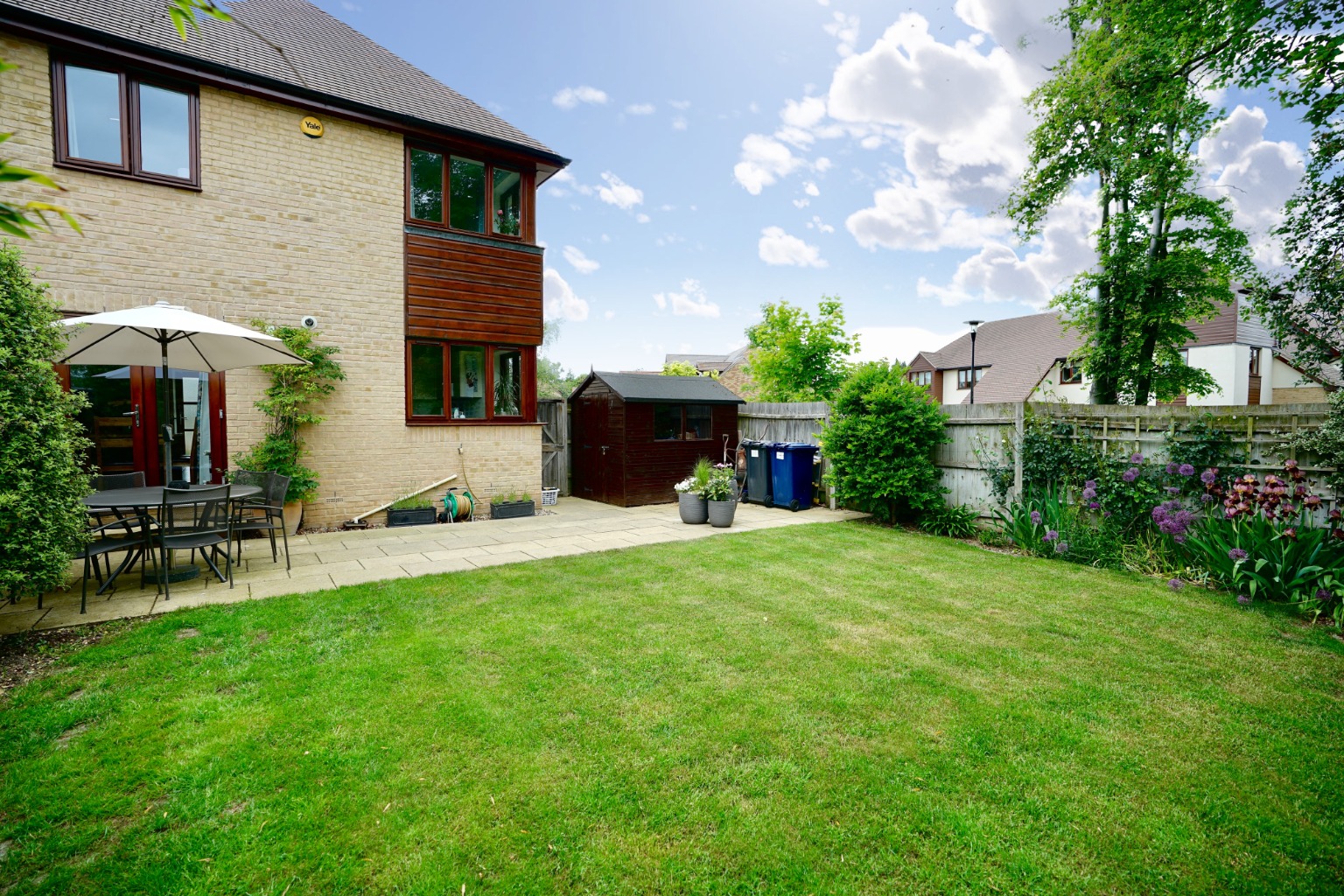 3 bed end of terrace house for sale in Garner Close, Huntingdon  - Property Image 14