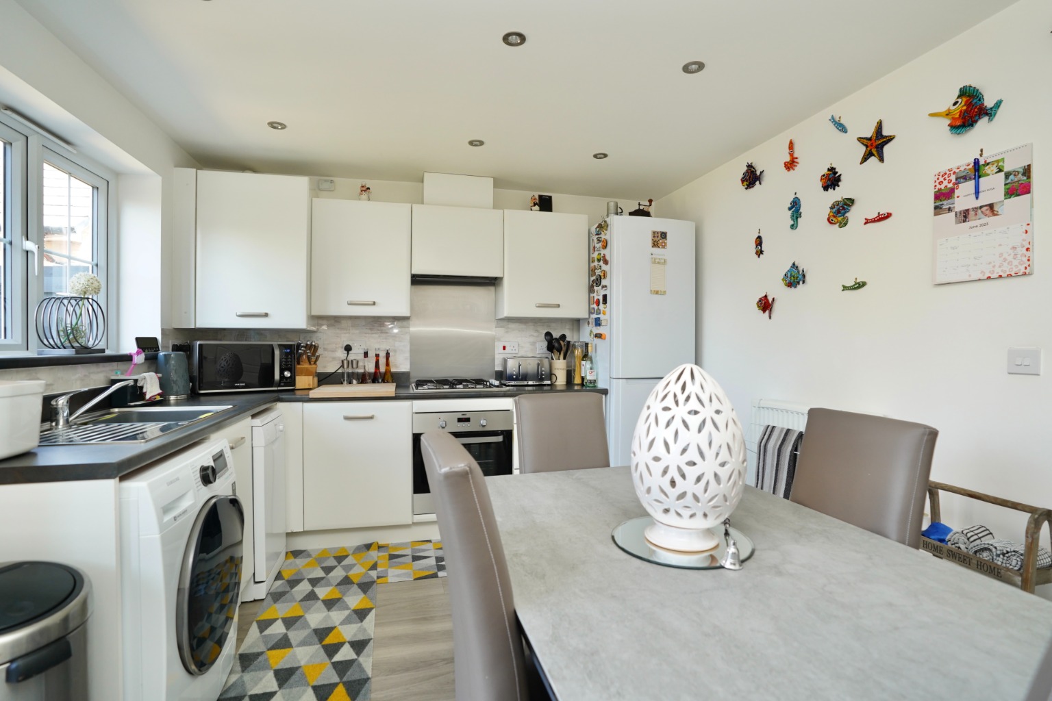 3 bed semi-detached house for sale in Foren Crescent, Huntingdon  - Property Image 4