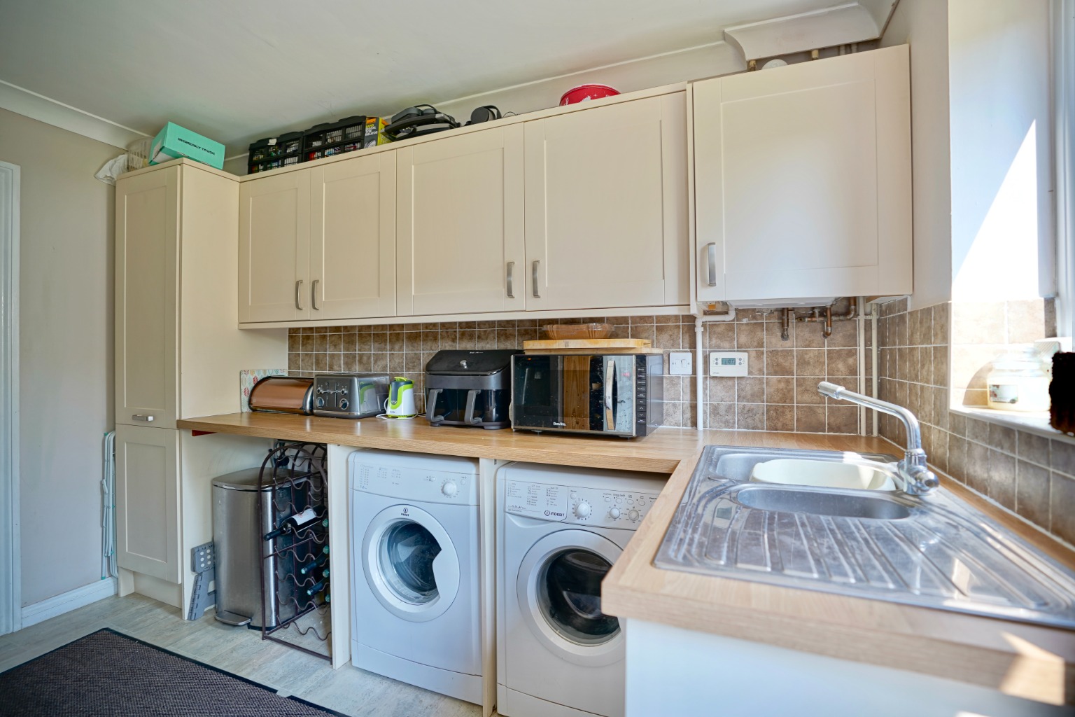 4 bed detached house for sale in Lake Way, Huntingdon  - Property Image 7