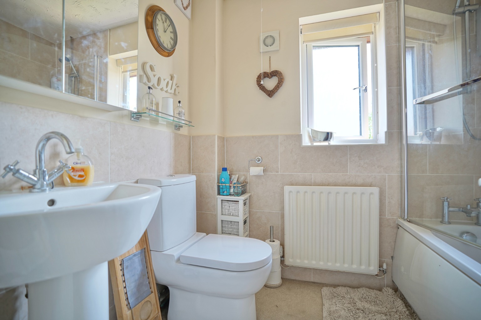 4 bed detached house for sale in Lake Way, Huntingdon  - Property Image 11