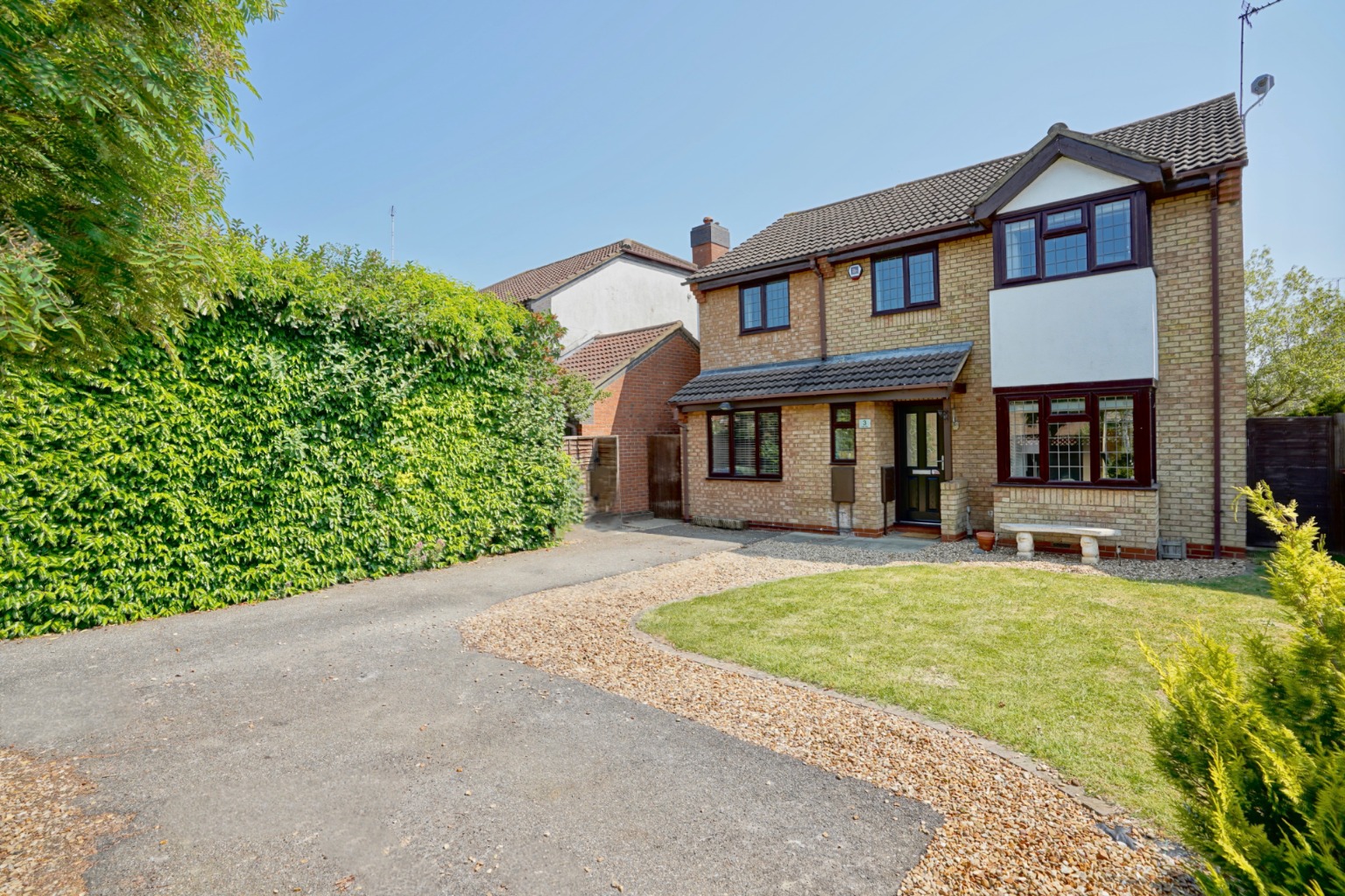 4 bed detached house for sale in Lake Way, Huntingdon  - Property Image 1