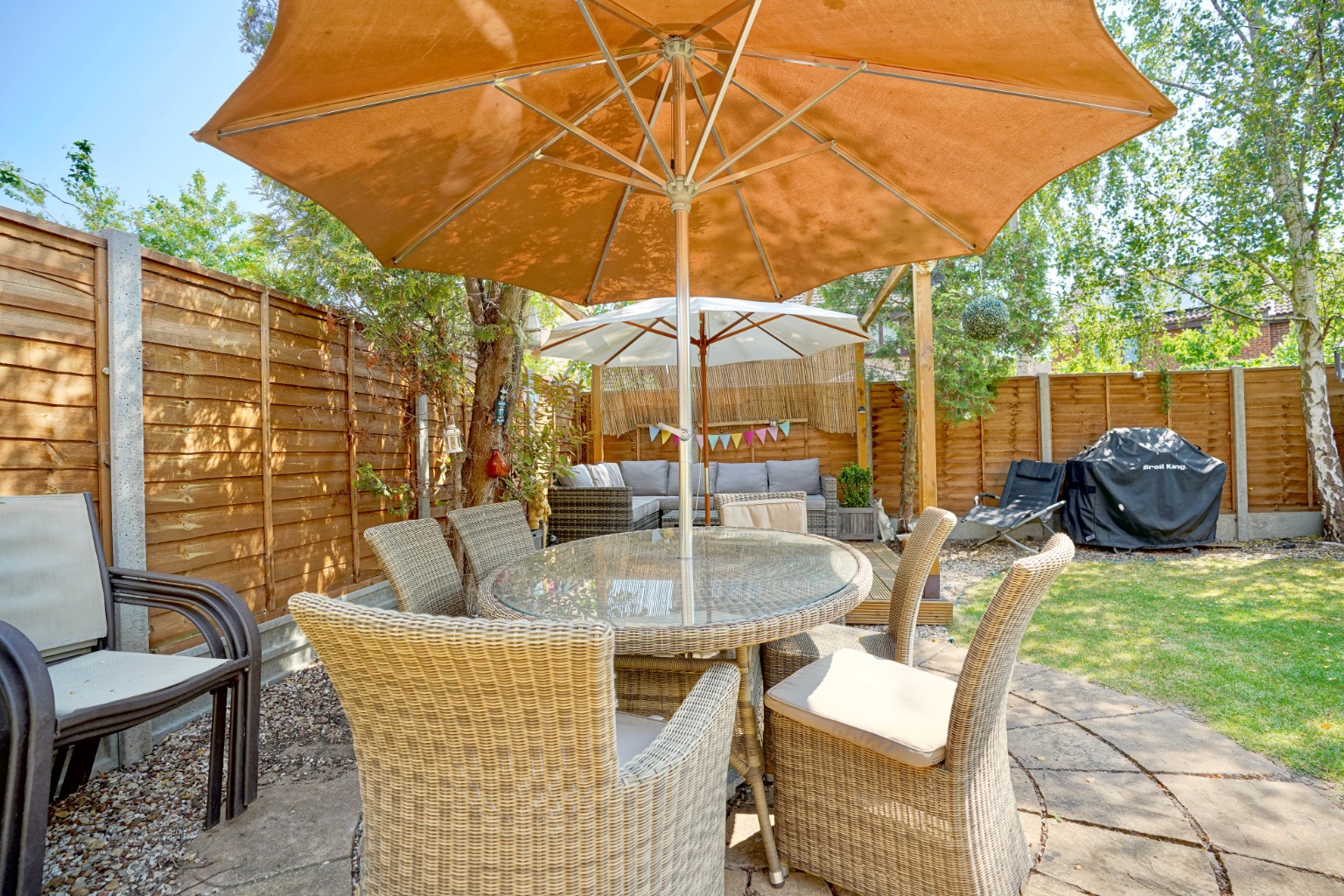 4 bed detached house for sale in Lake Way, Huntingdon 13