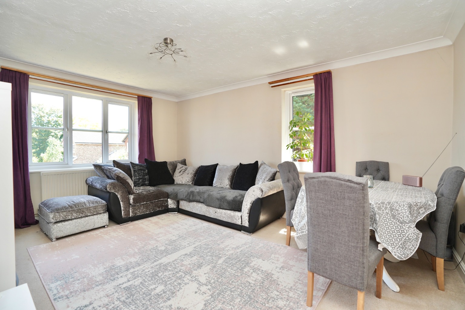1 bed semi-detached house for sale in Providence Close, Huntingdon  - Property Image 2