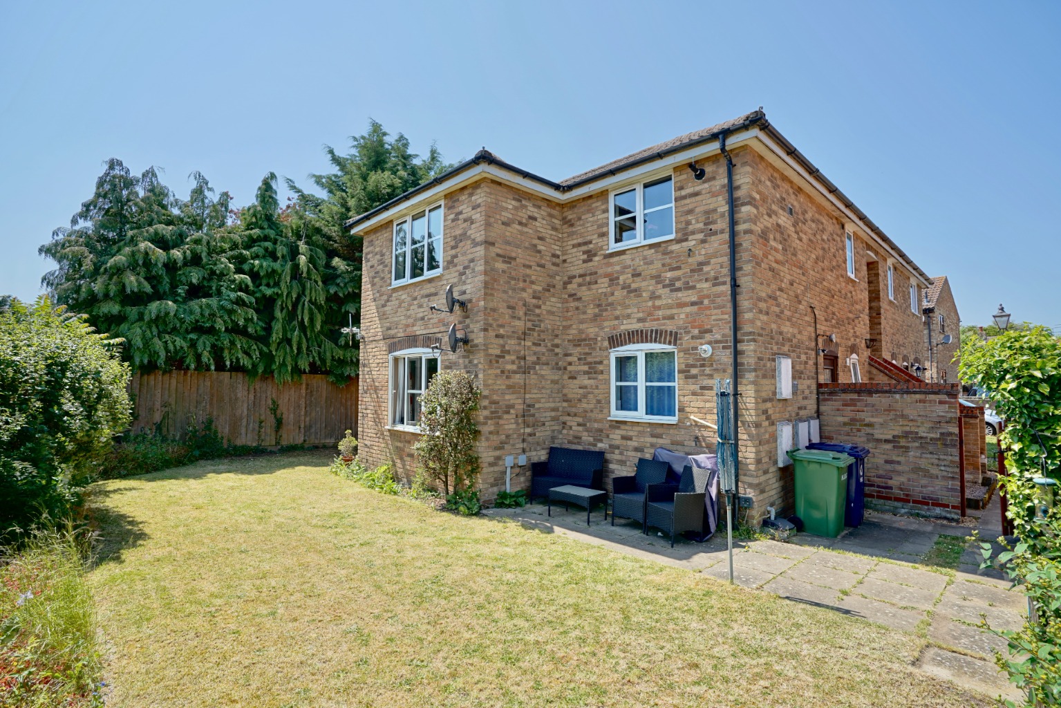 1 bed semi-detached house for sale in Providence Close, Huntingdon - Property Image 1