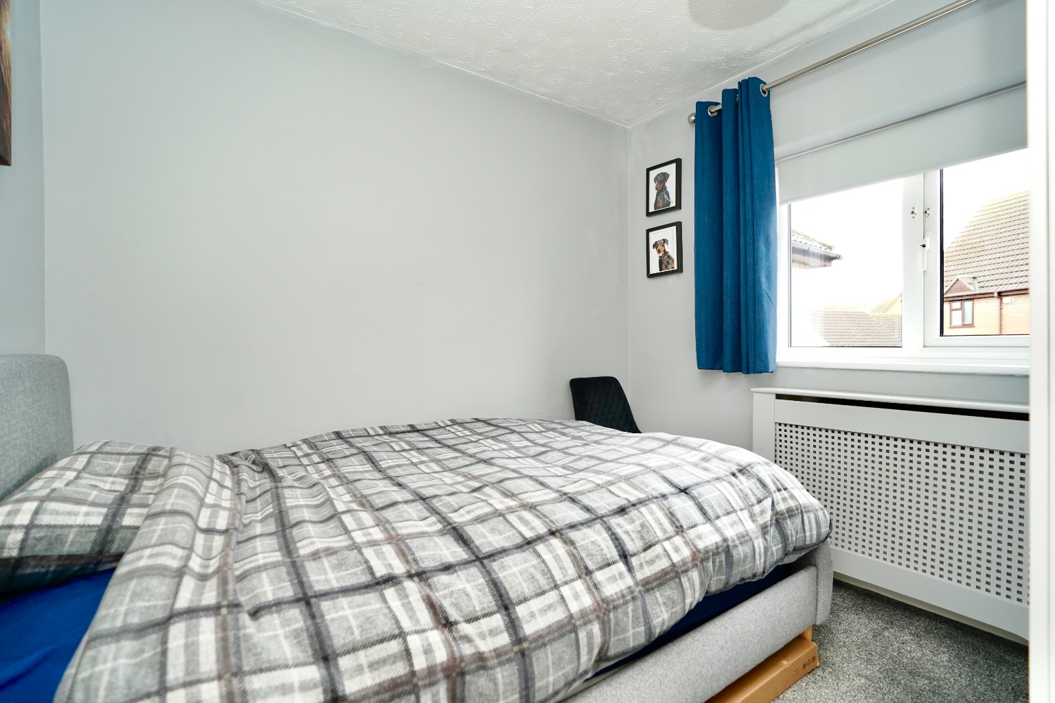 4 bed detached house for sale in Pasture Close, Huntingdon 8