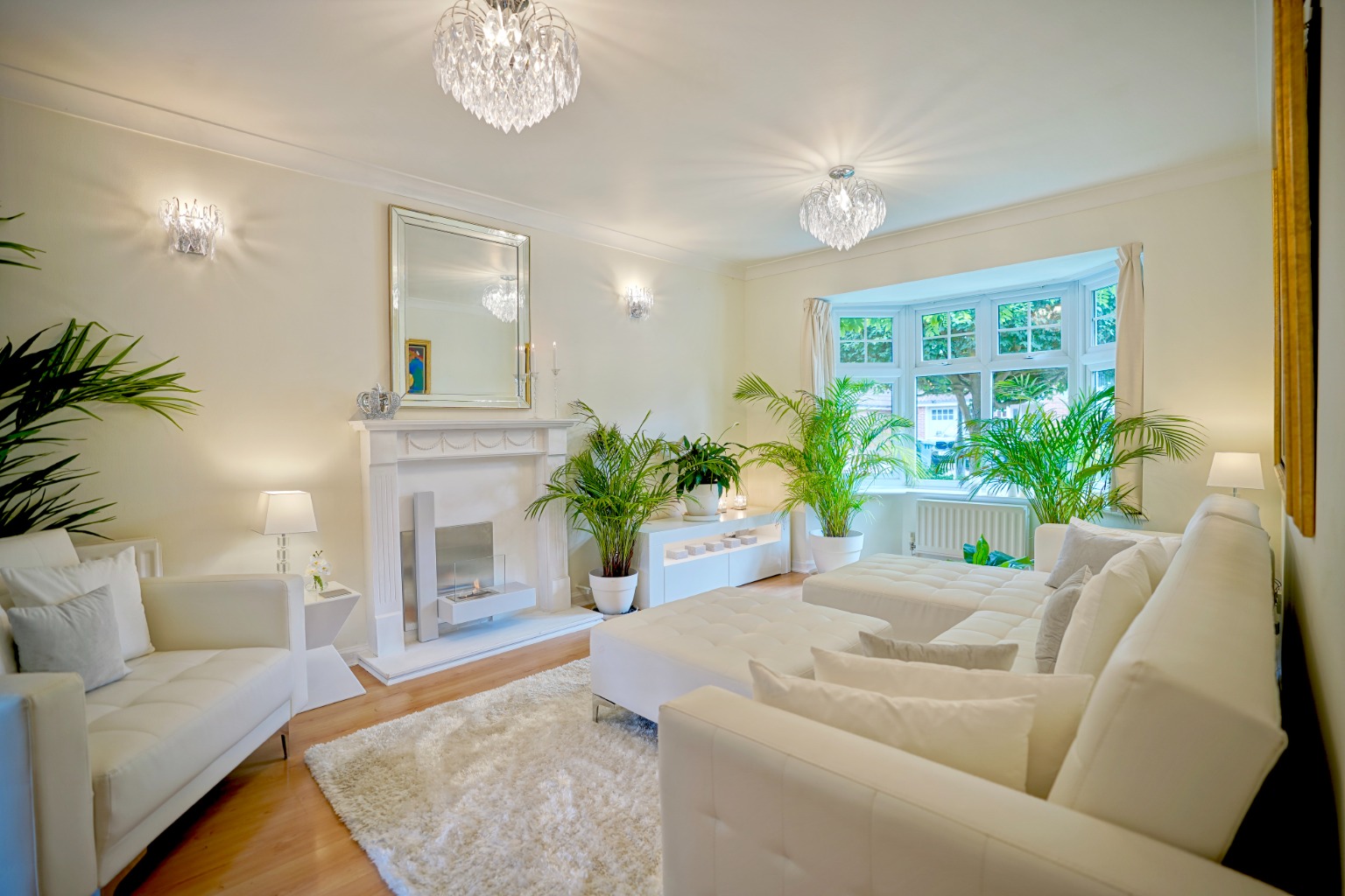 4 bed detached house for sale in Sumerling Way, Huntingdon 1