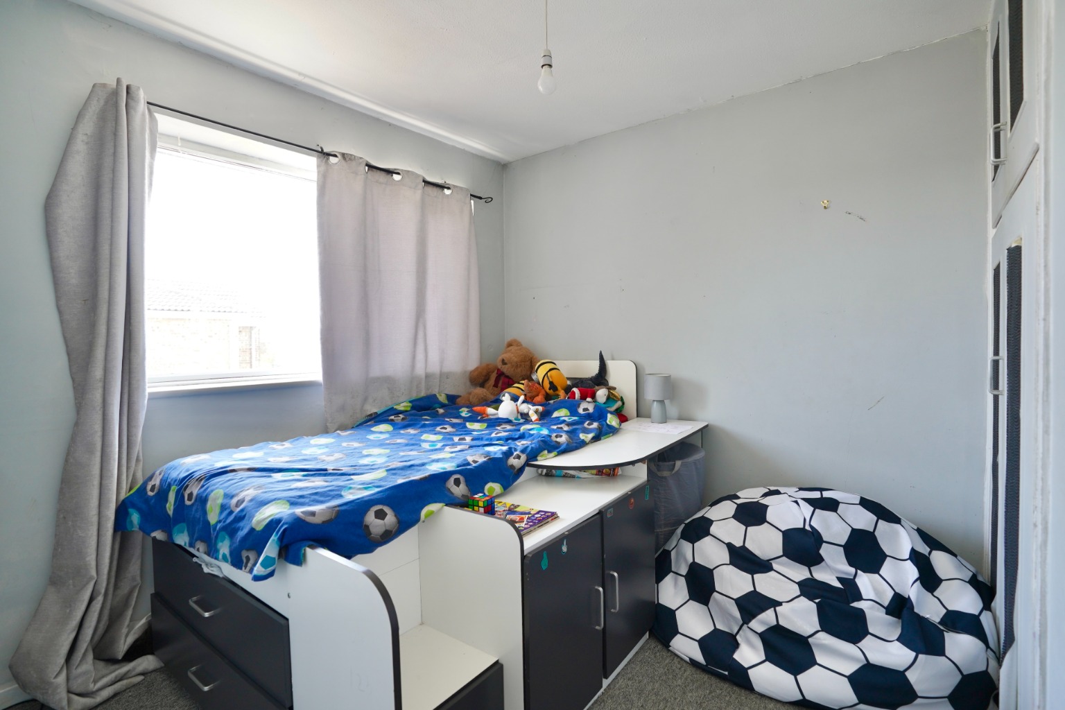 3 bed semi-detached house for sale in Westfield Road, Huntingdon  - Property Image 8