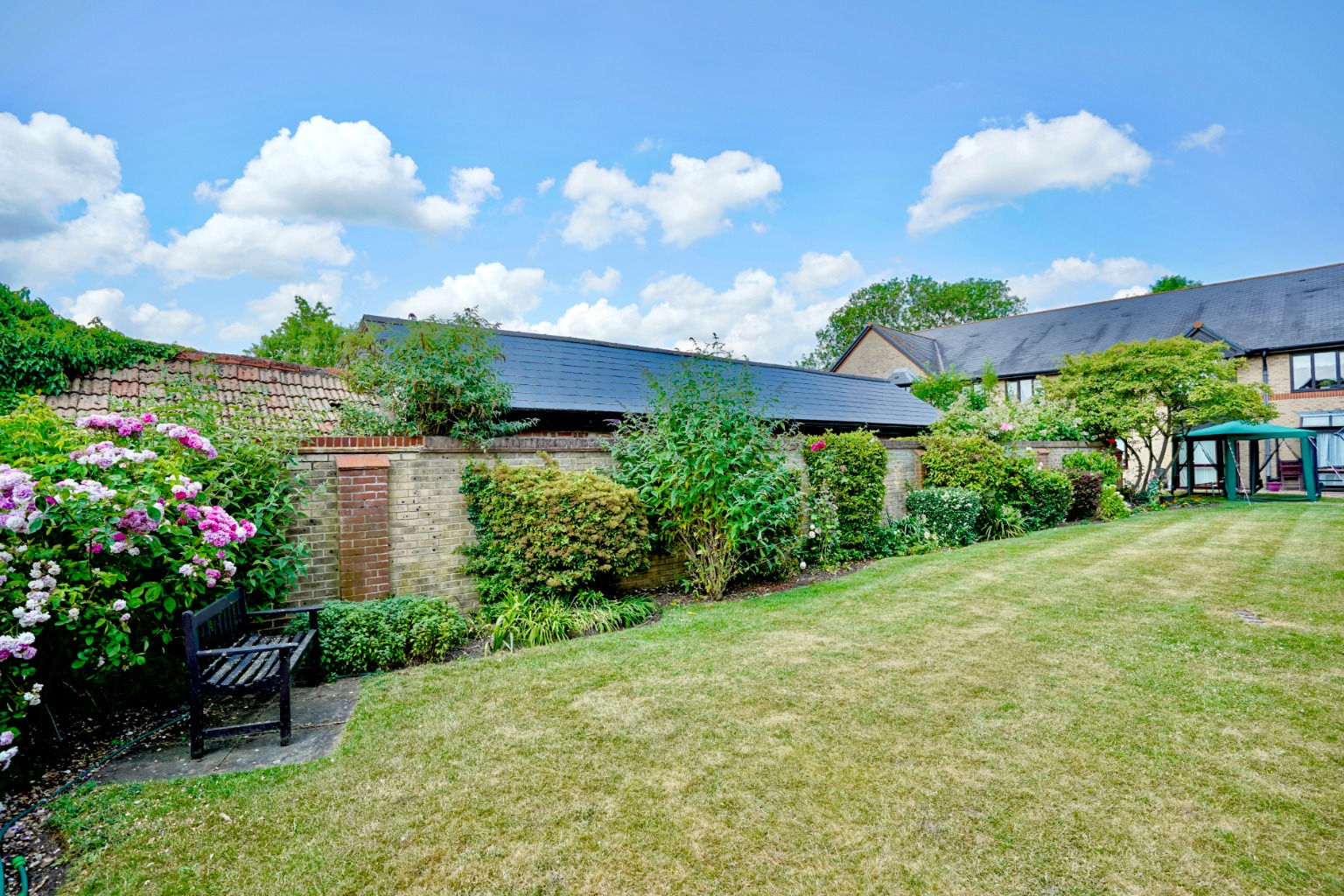 2 bed ground floor flat for sale in Woodlands, Huntingdon  - Property Image 9