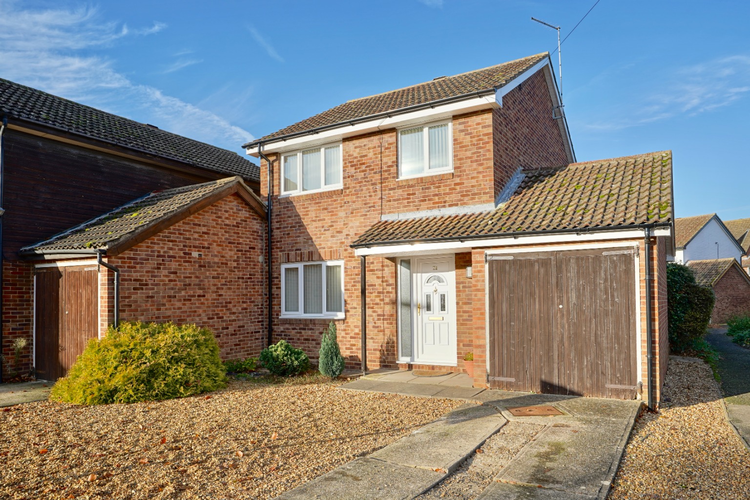 3 bed detached house for sale in The Paddock, Huntingdon  - Property Image 1