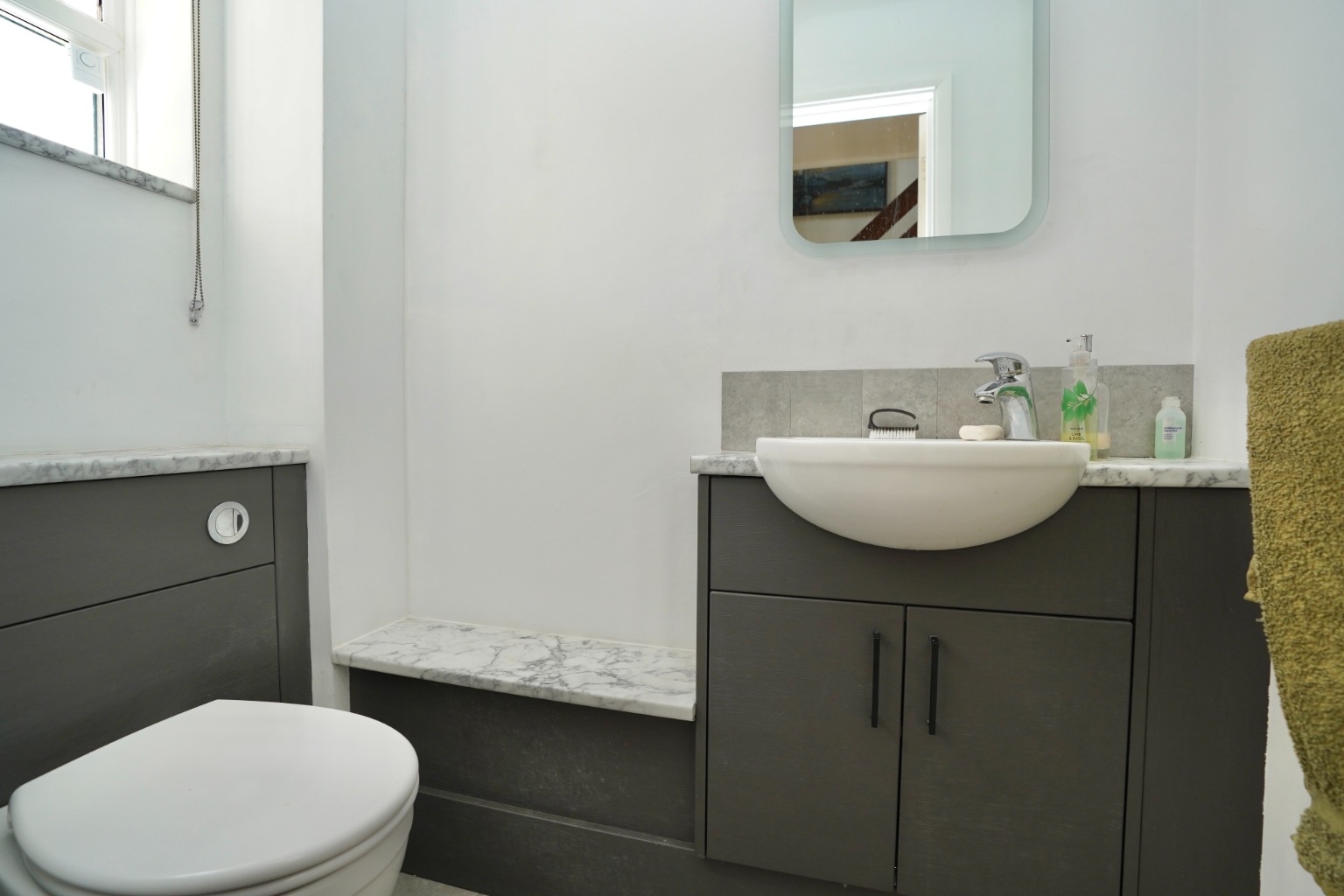 4 bed detached house for sale in Chapel Close, Huntingdon 8