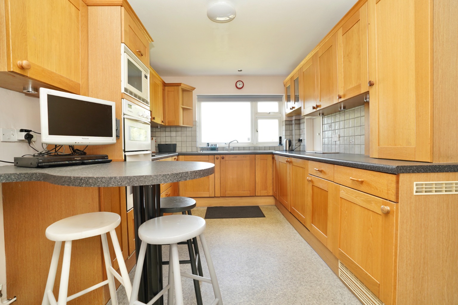 4 bed detached house for sale in Chapel Close, Huntingdon 4