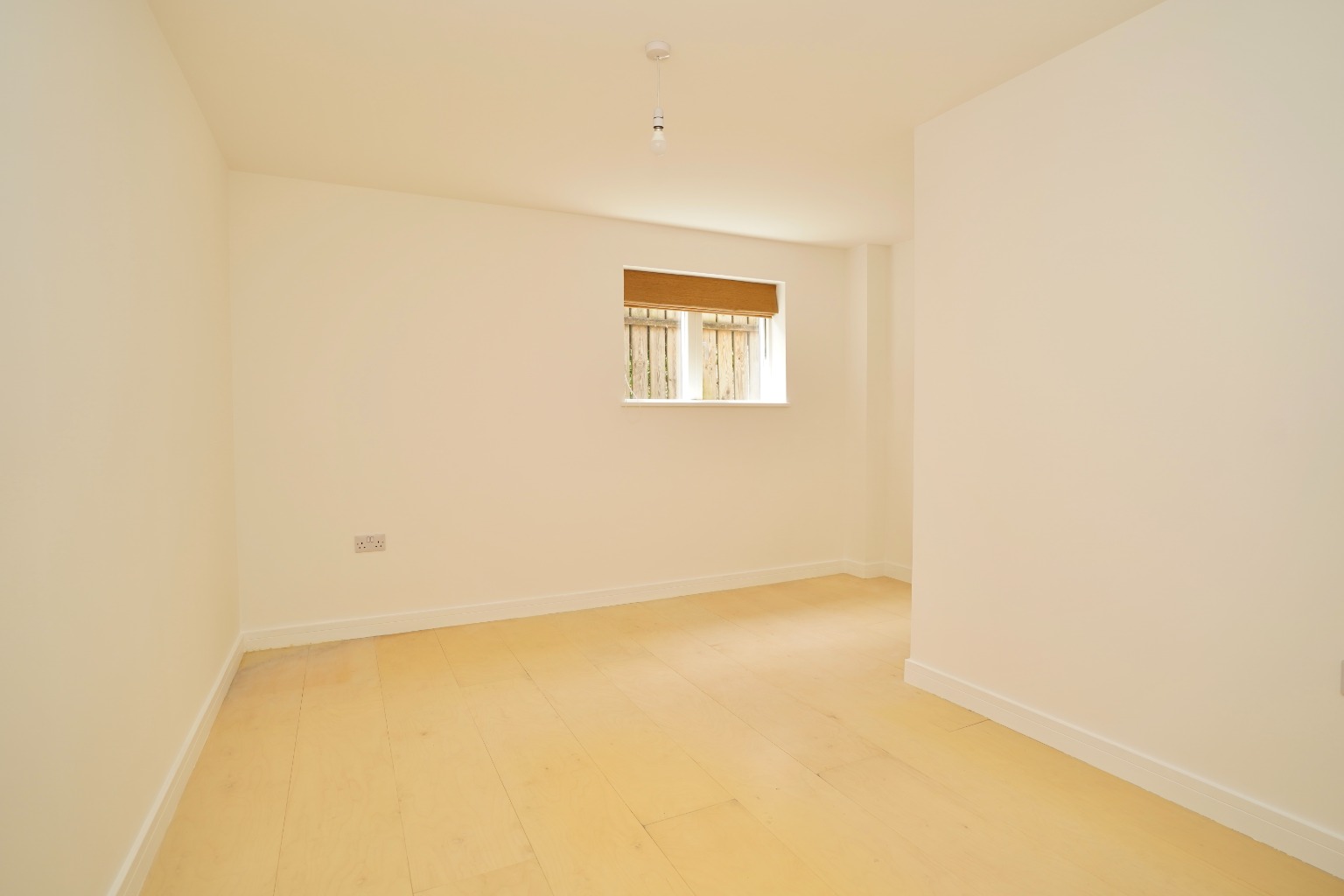 2 bed ground floor flat for sale in Fairfields Drive, Huntingdon 8