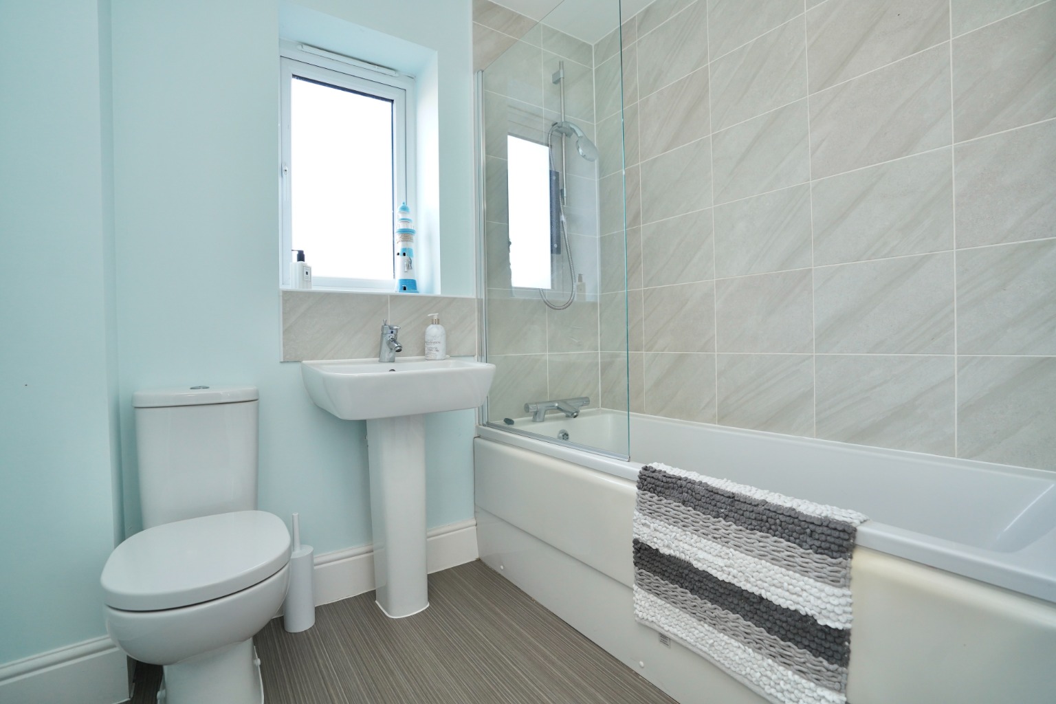 4 bed detached house for sale in Apple Tree Close, Huntingdon  - Property Image 11