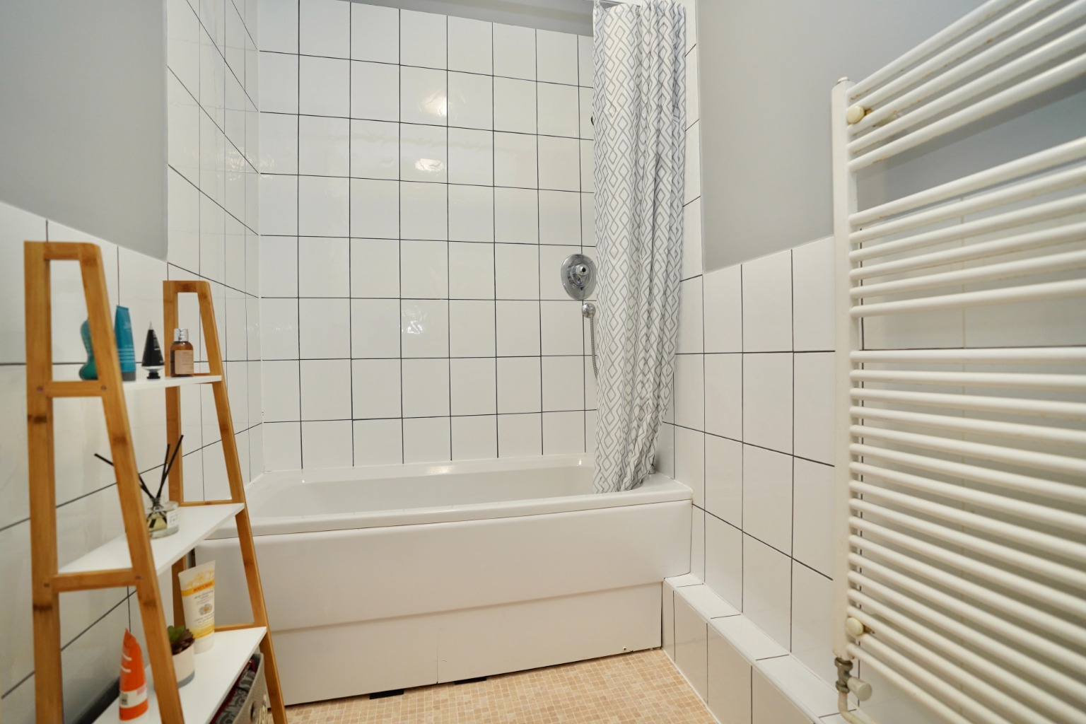 2 bed ground floor flat for sale in Limes Park Road, St. Ives  - Property Image 6