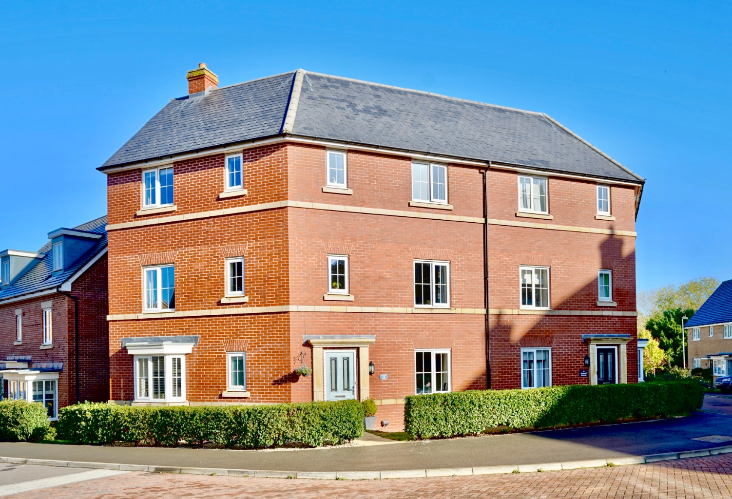 4 bed semi-detached house for sale in Cromwell Crescent, Cambridge - Property Image 1