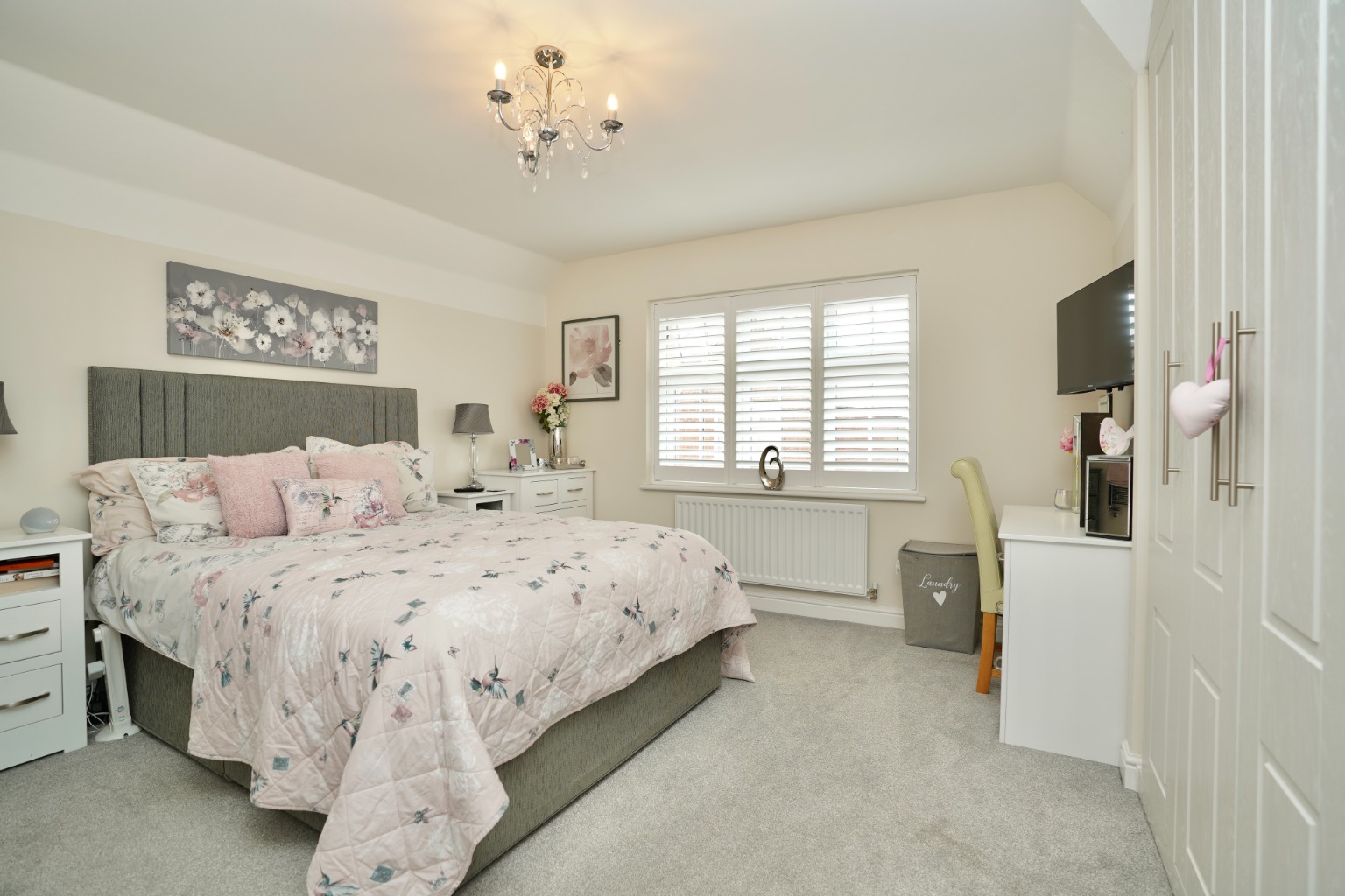 4 bed detached house for sale in Peccle Close, Huntingdon  - Property Image 9