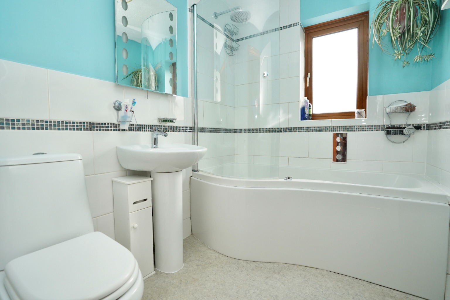 3 bed detached house for sale in Parkgate, Huntingdon 8