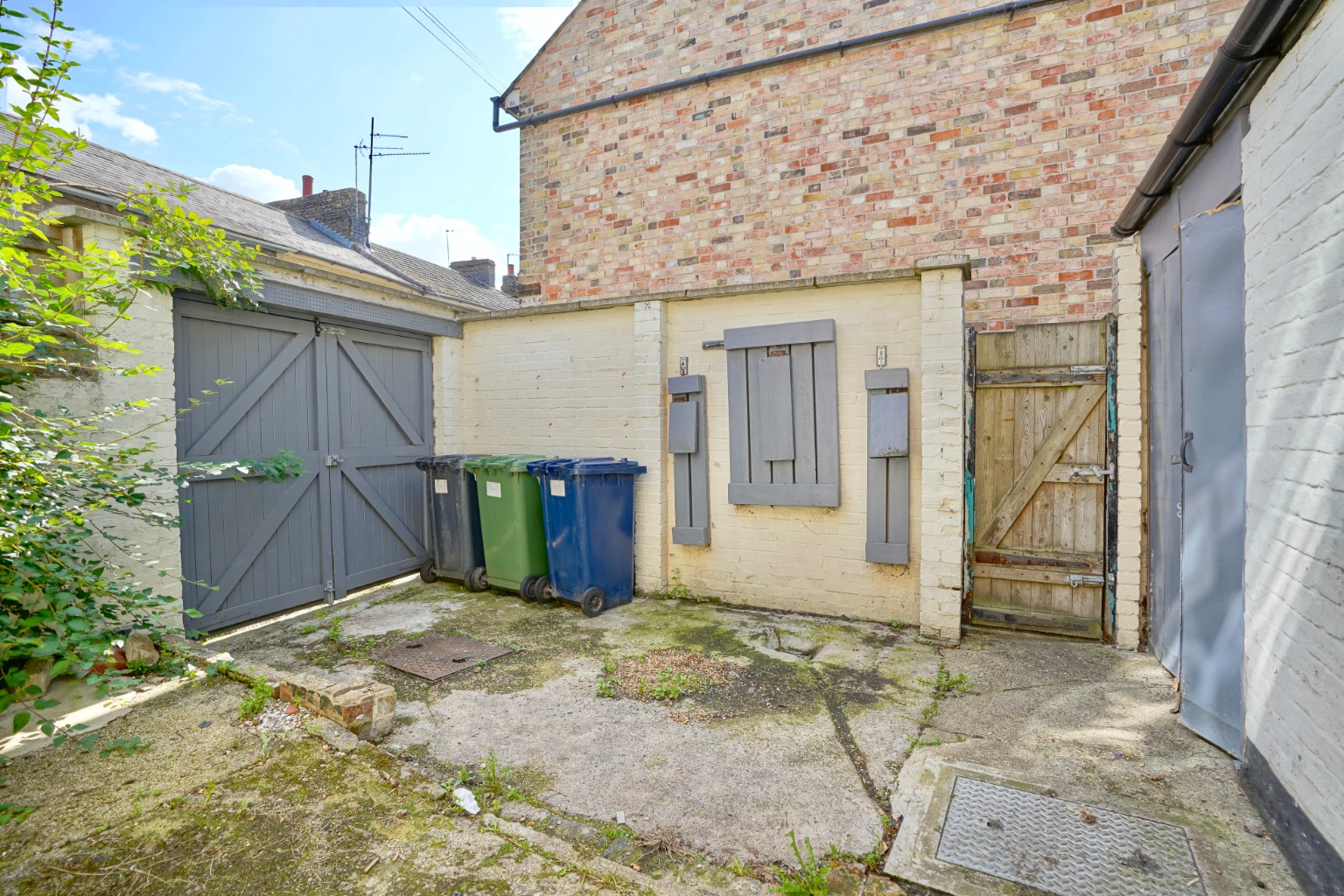 2 bed end of terrace house for sale in Great Northern Street, Huntingdon 3