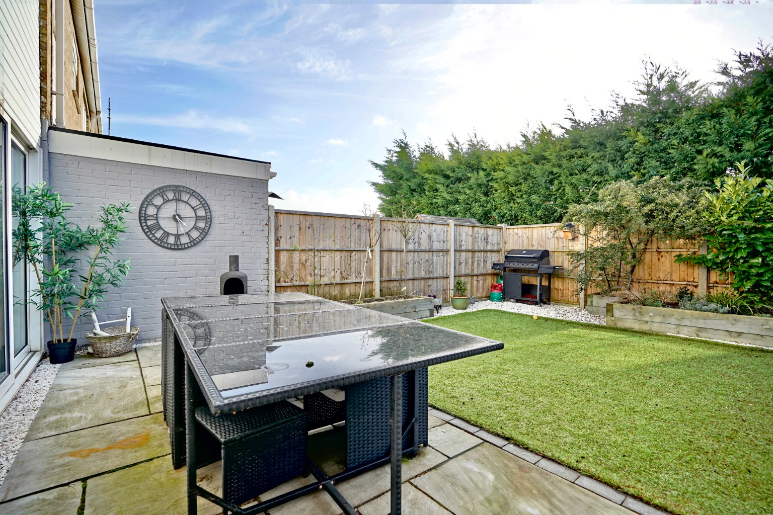 4 bed end of terrace house for sale in Shakespeare Road, St. Ives 11