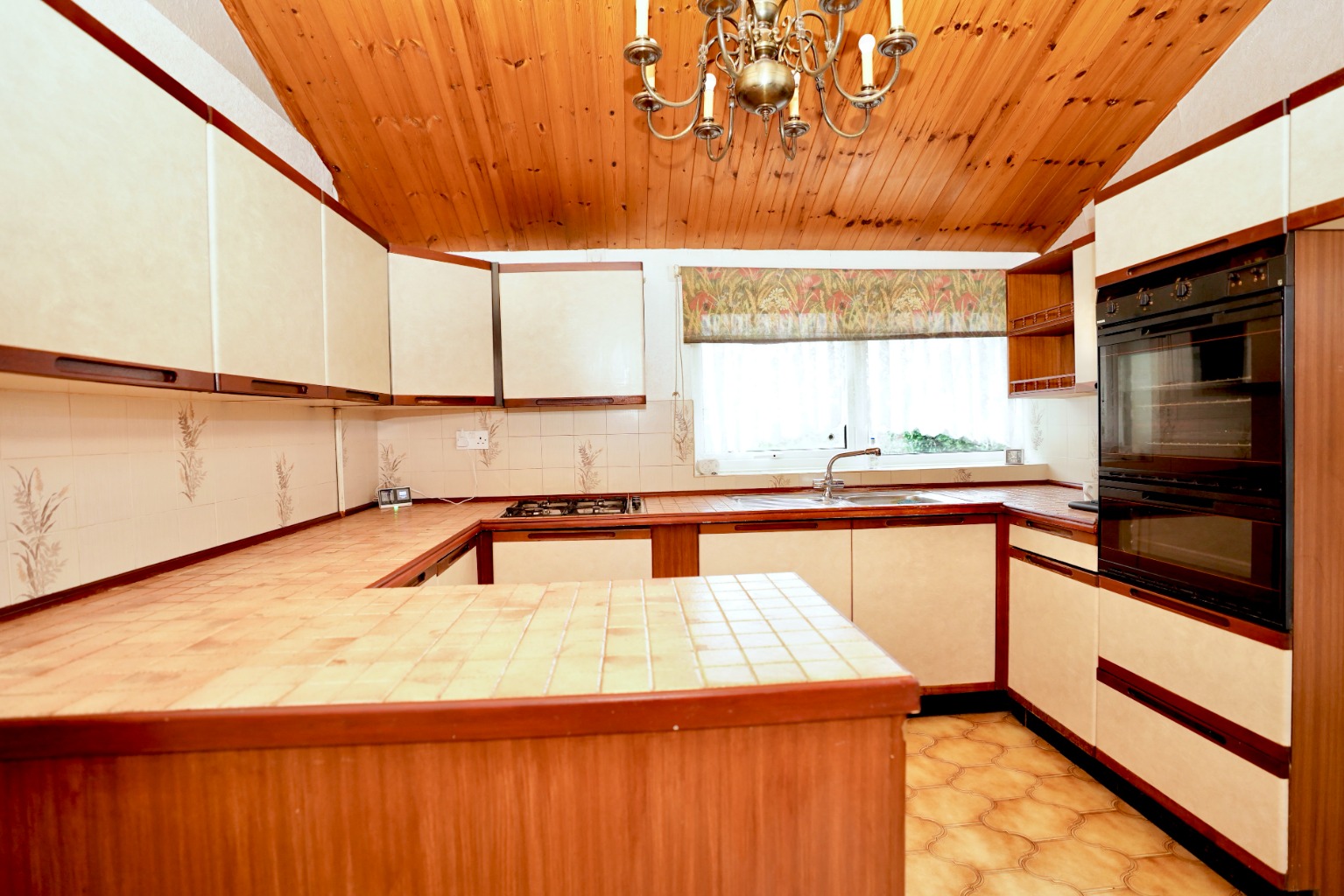 3 bed detached house for sale in Falstaff Way, Huntingdon 2