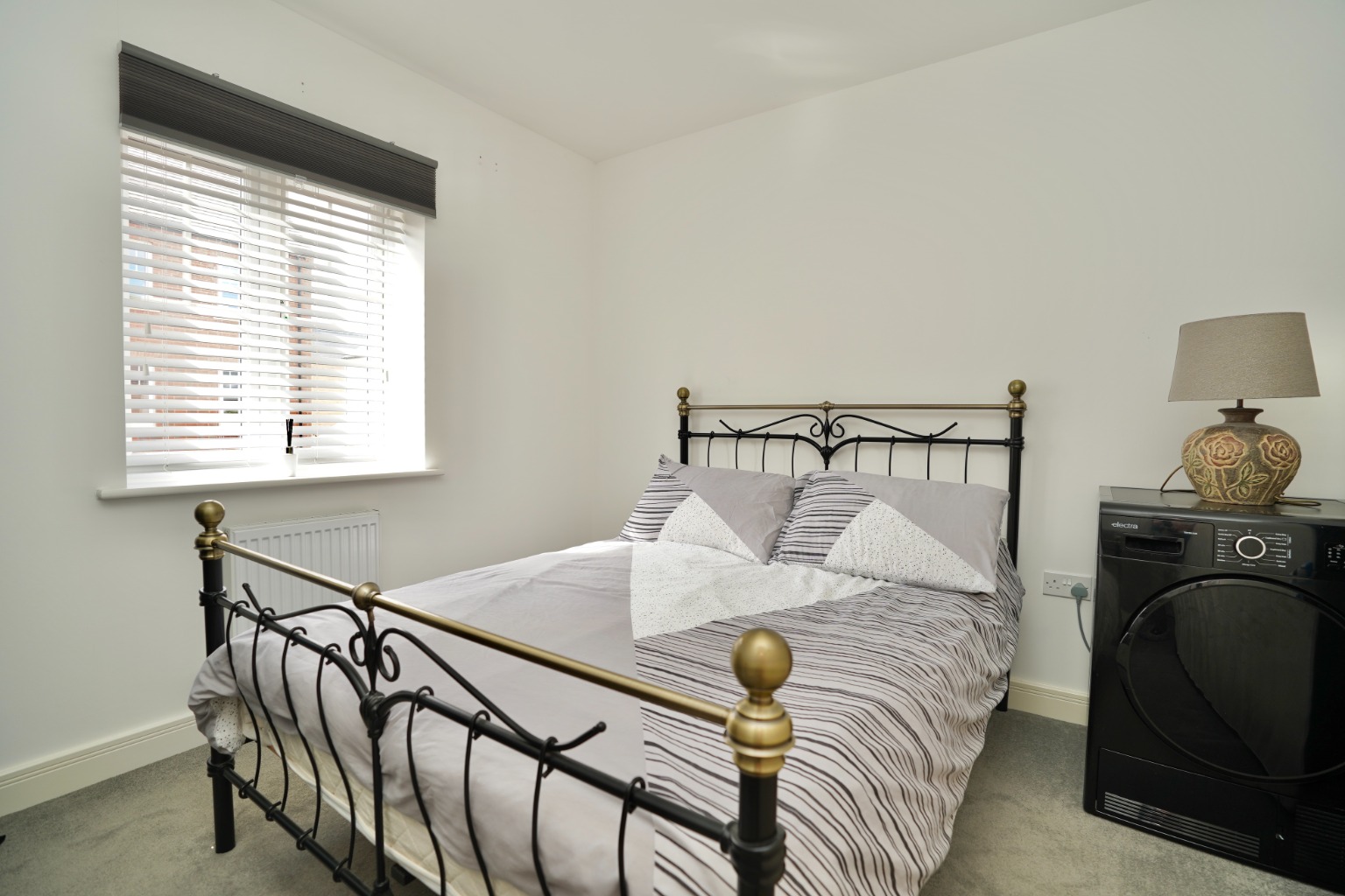 3 bed semi-detached house for sale in Griffin Road, Huntingdon  - Property Image 7