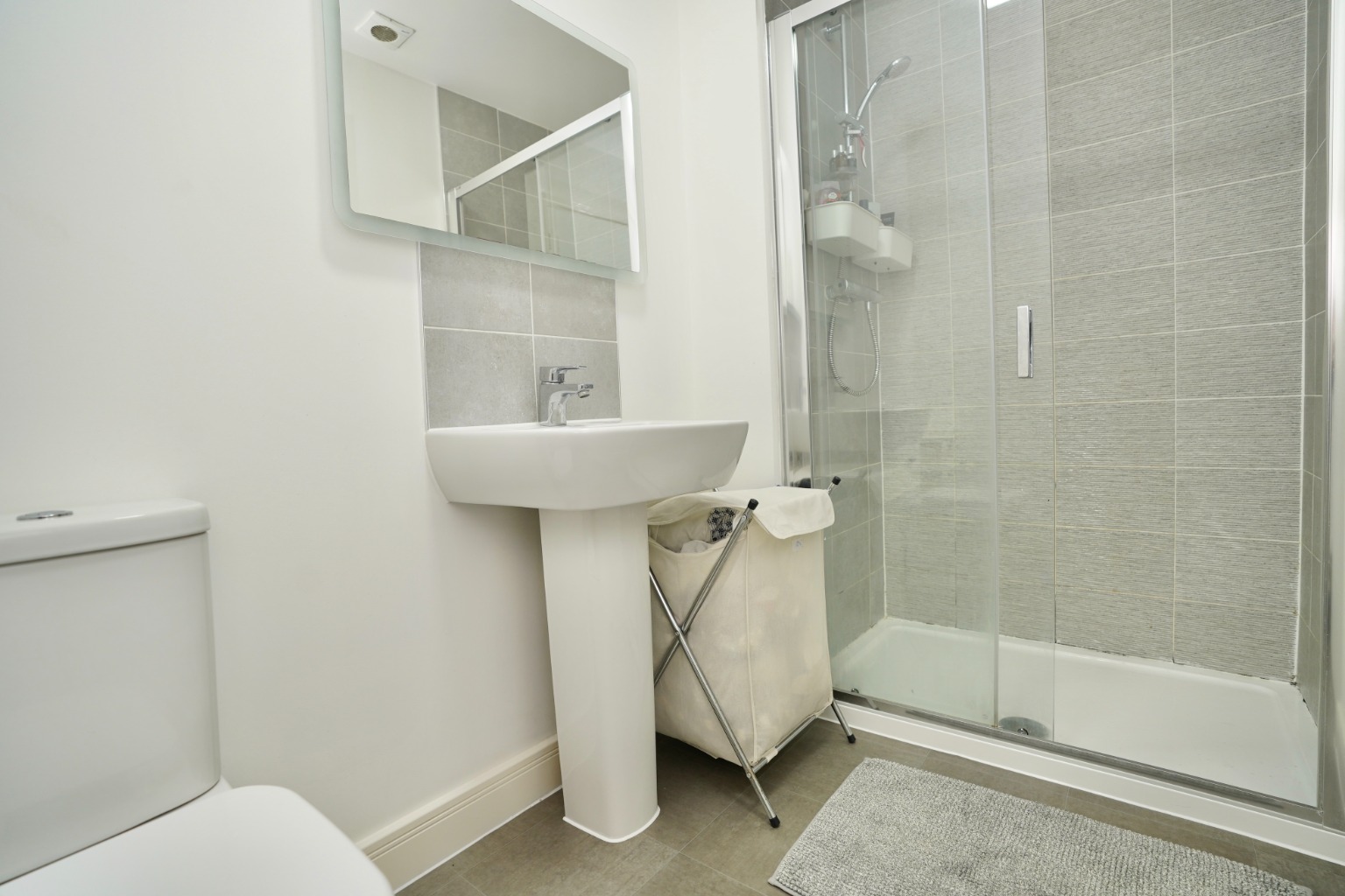 3 bed semi-detached house for sale in Griffin Road, Huntingdon 5