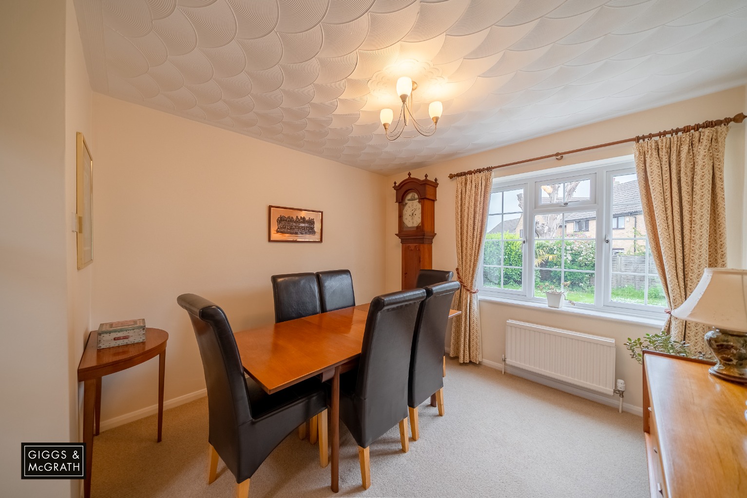 4 bed detached house for sale in Hayling Close, Huntingdon 6