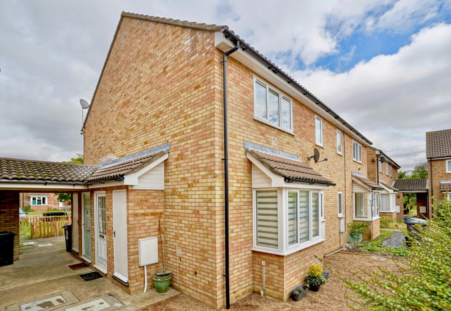 1 bed terraced house for sale in Derwent Close, St. Ives  - Property Image 1