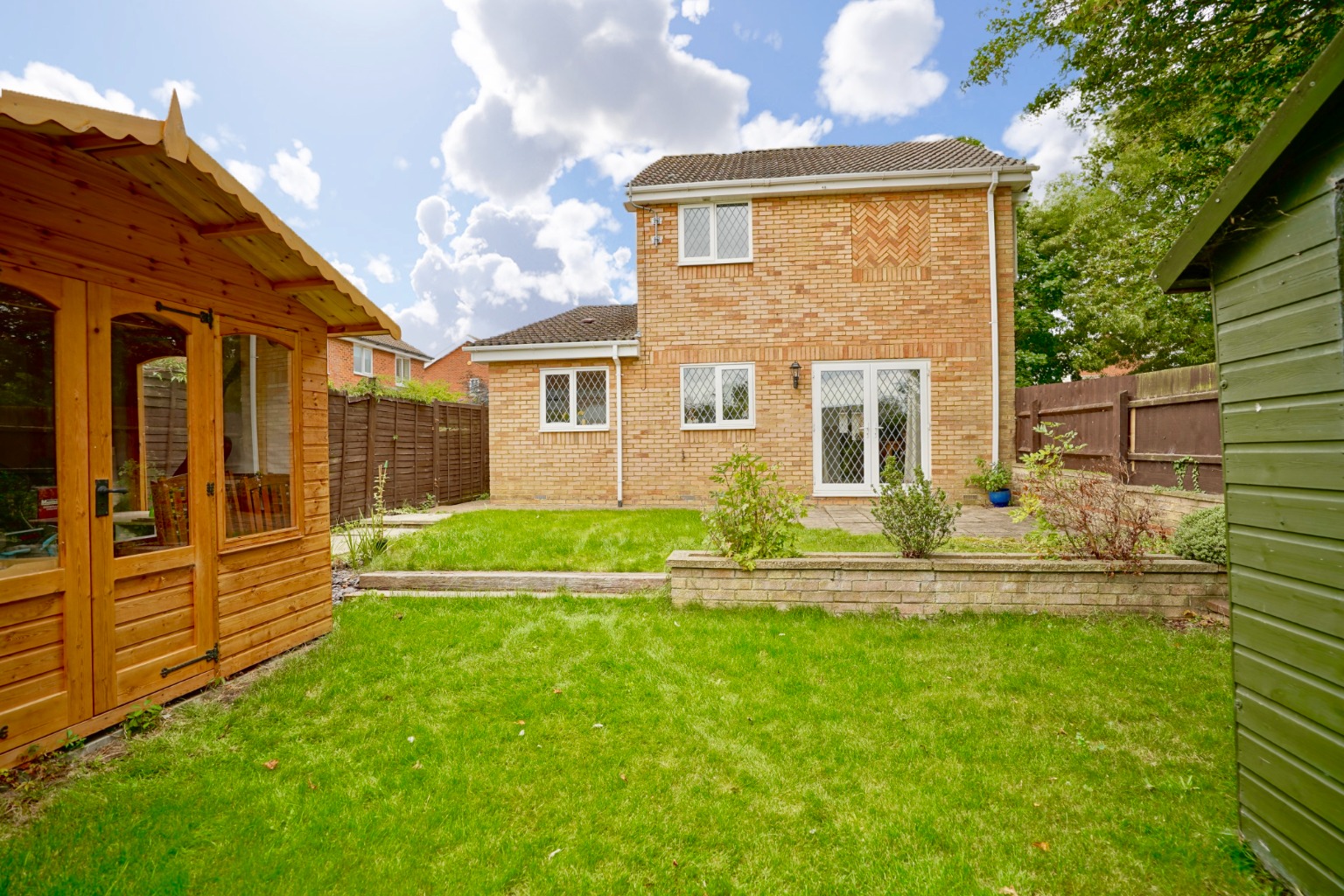 3 bed detached house for sale in Hillfield, Huntingdon 13