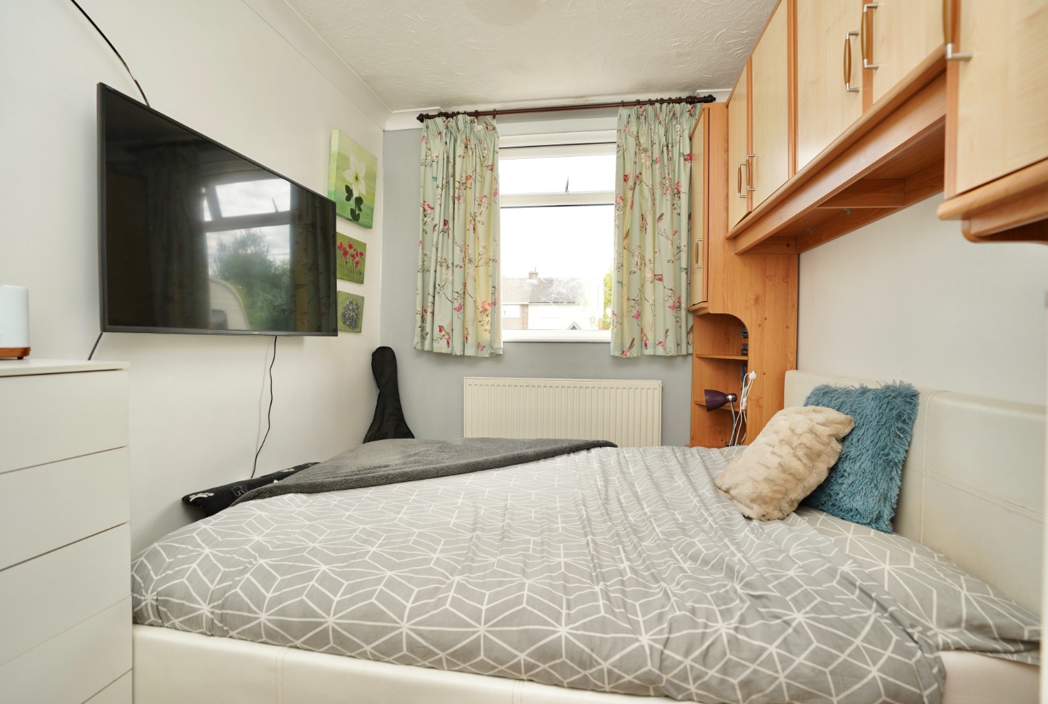 4 bed detached bungalow for sale in Parkhall Road, Huntingdon 8