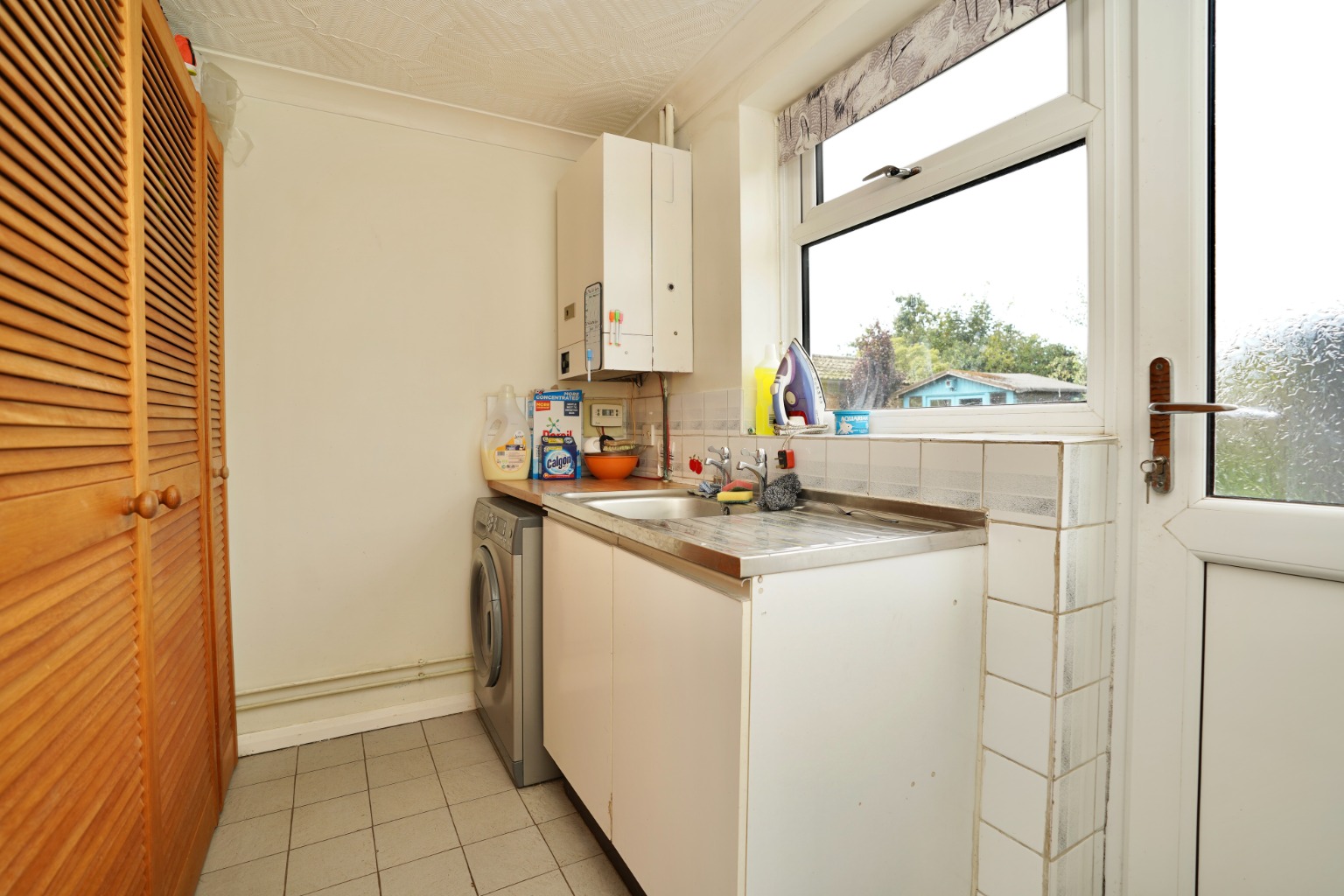 4 bed detached bungalow for sale in Parkhall Road, Huntingdon 11