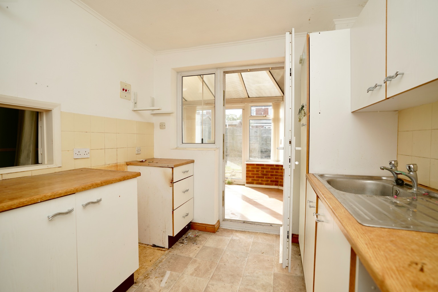 3 bed semi-detached house for sale in Wellington Avenue, St. Ives  - Property Image 3