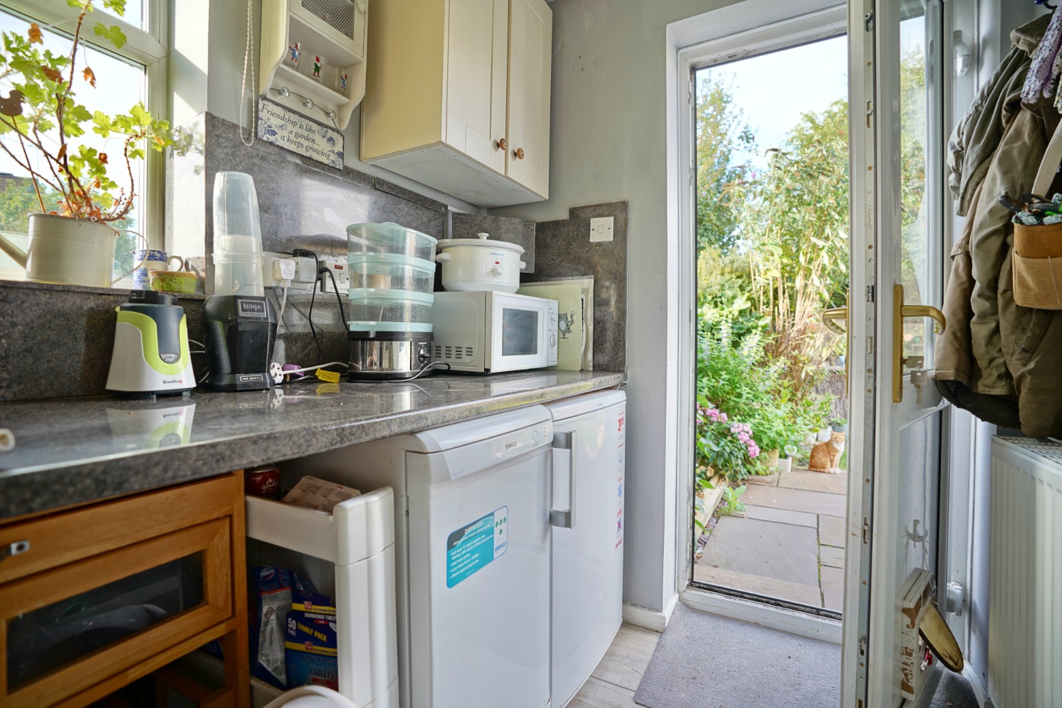 4 bed detached house for sale in Wertheim Way, Huntingdon 6