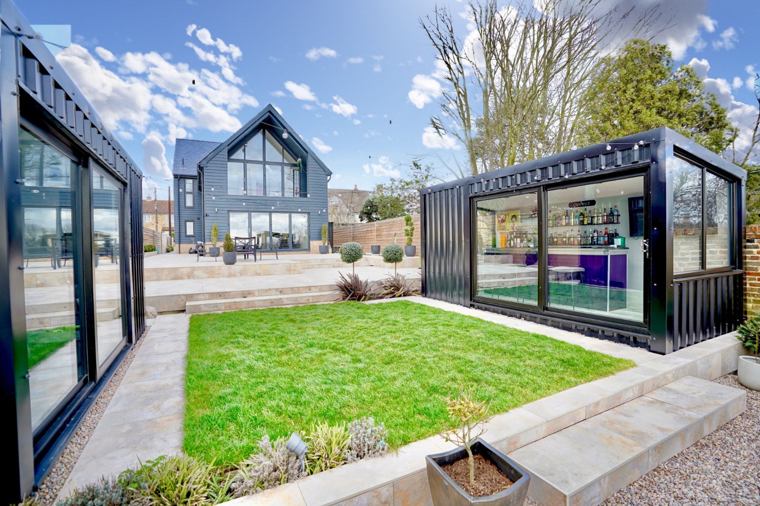 4 bed detached house for sale in High Street, Huntingdon  - Property Image 1