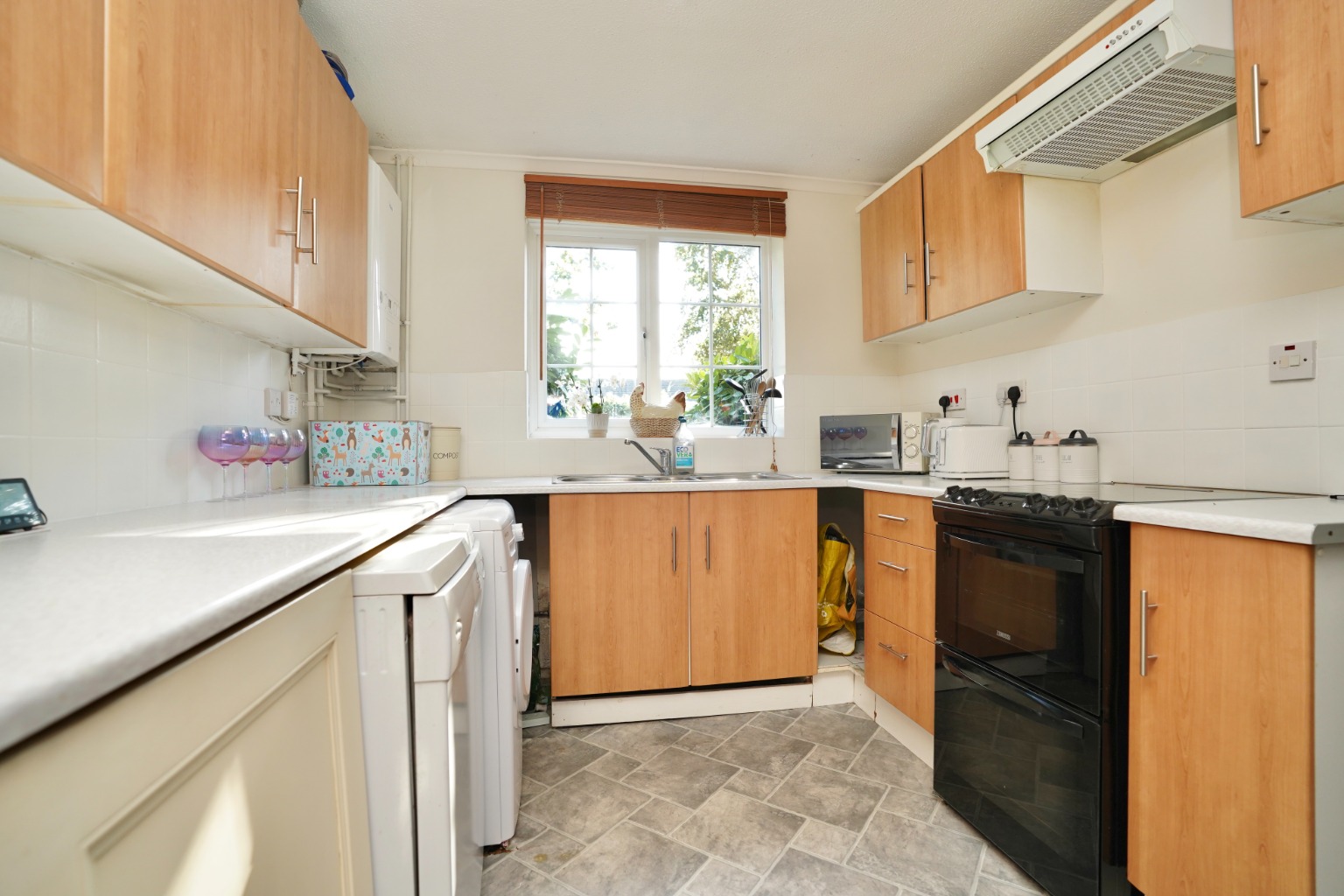 3 bed terraced house for sale in Forsythia Road, St. Ives 11