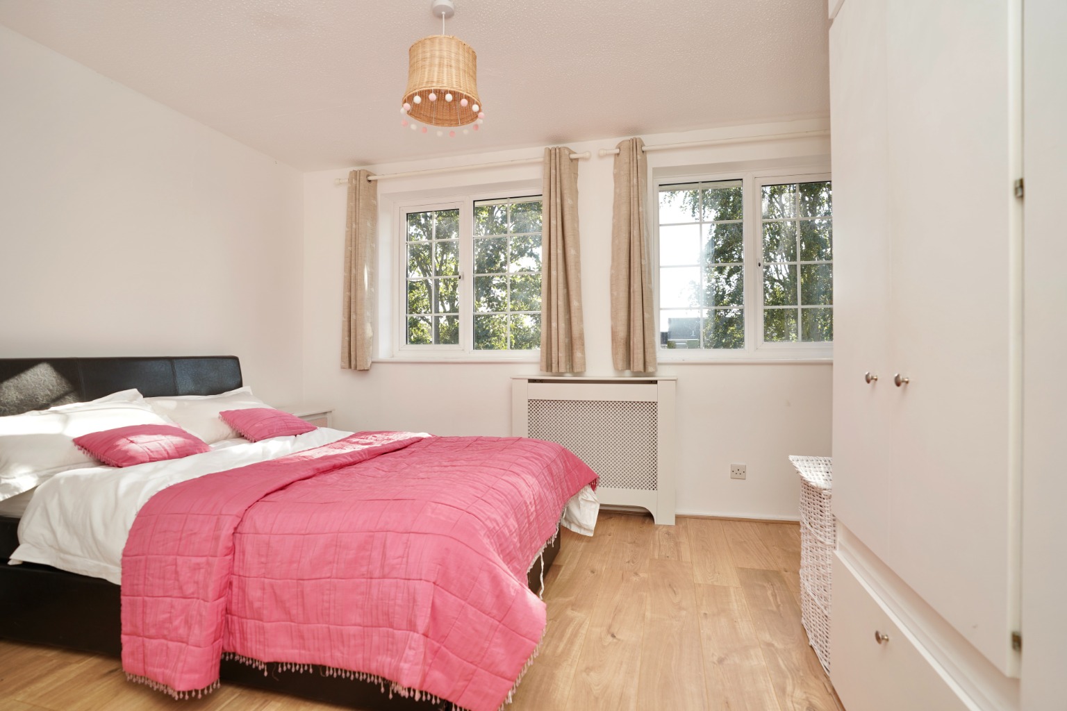 3 bed terraced house for sale in Forsythia Road, St. Ives  - Property Image 6