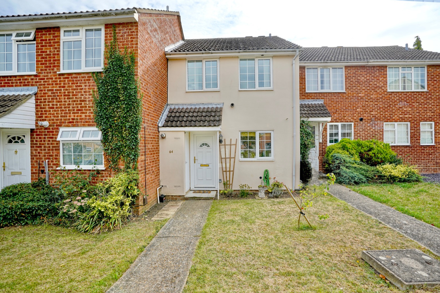 3 bed terraced house for sale in Erica Road, St. Ives  - Property Image 1