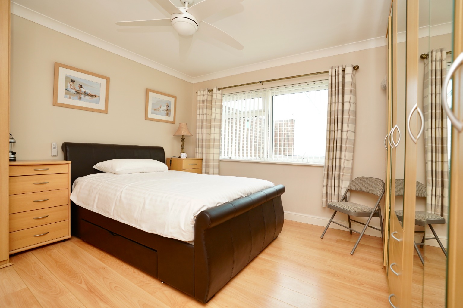 2 bed semi-detached bungalow for sale in Headlands, Huntingdon  - Property Image 7