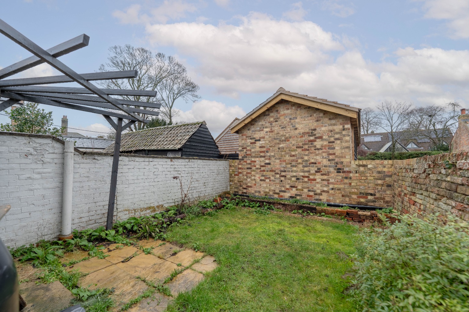 2 bed terraced house for sale in Somersham, Cambridgeshire 3
