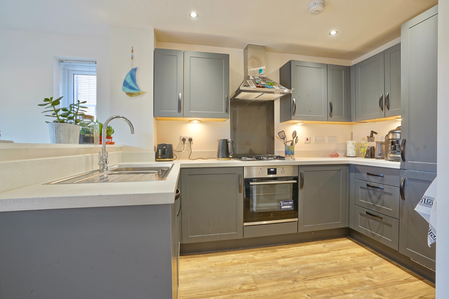 3 bed semi-detached house for sale in Gumcester Way, Huntingdon 4