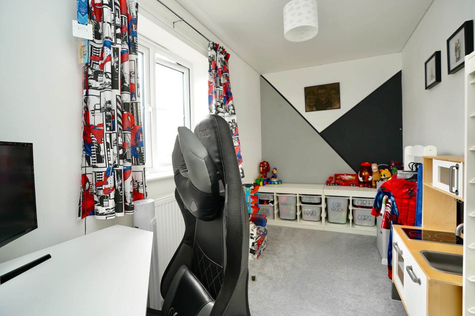 3 bed end of terrace house for sale in Gardener Crescent, Huntingdon  - Property Image 10