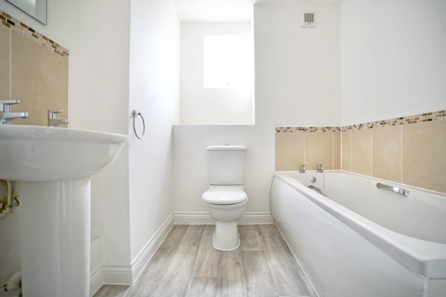 2 bed flat for sale in Cromwell Drive, Huntingdon 4