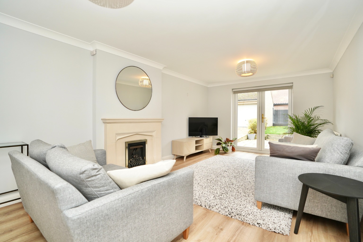 4 bed detached house for sale in Headlands, Huntingdon  - Property Image 3