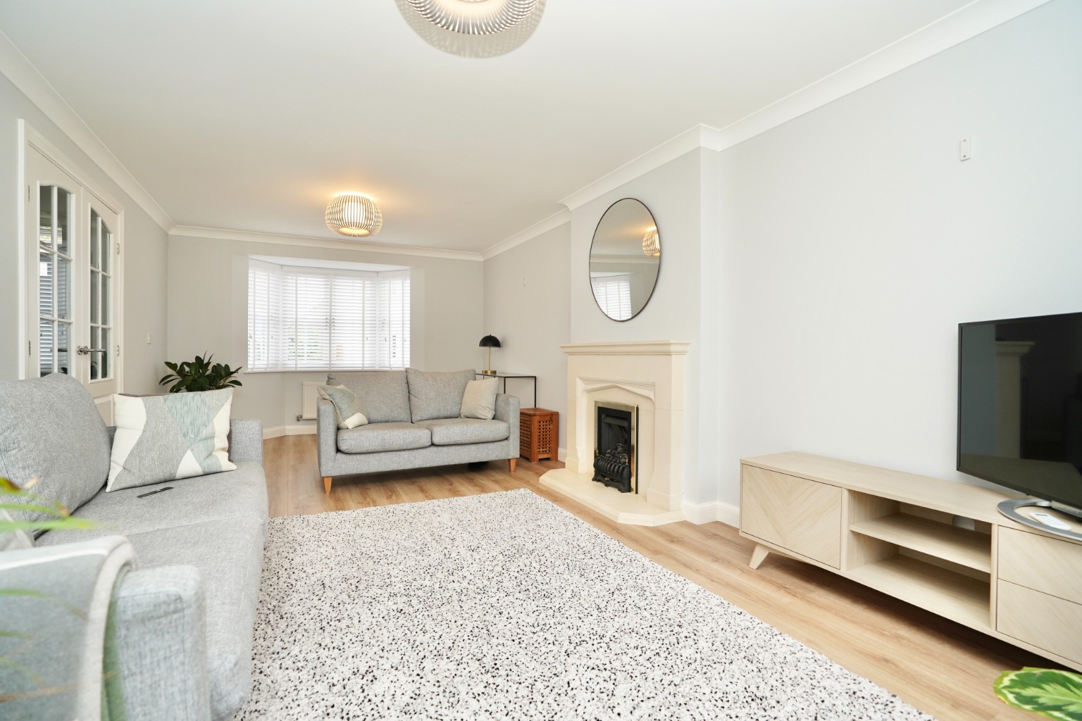 4 bed detached house for sale in Headlands, Huntingdon 4