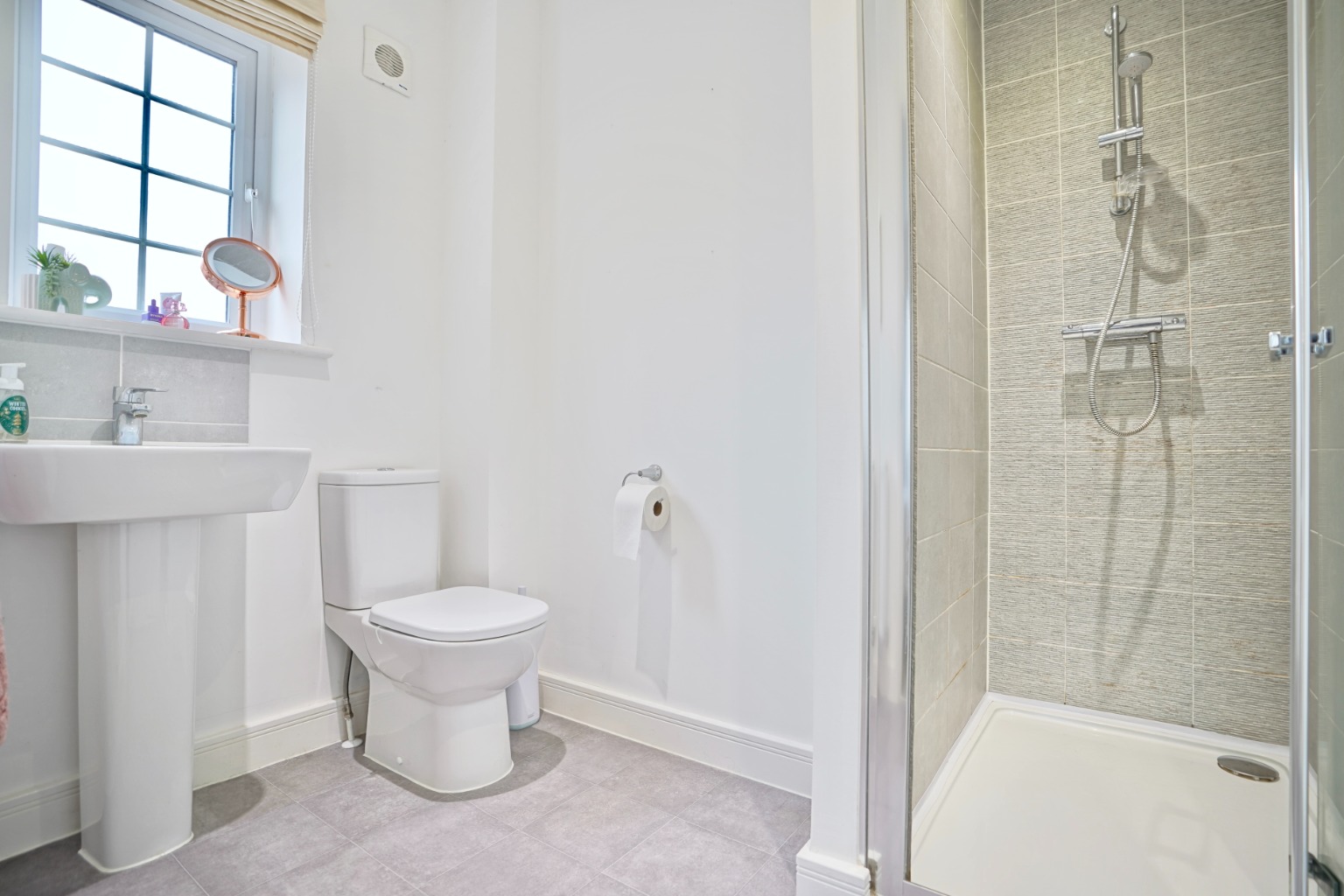 5 bed detached house for sale in Hurricane Close, Huntingdon  - Property Image 12