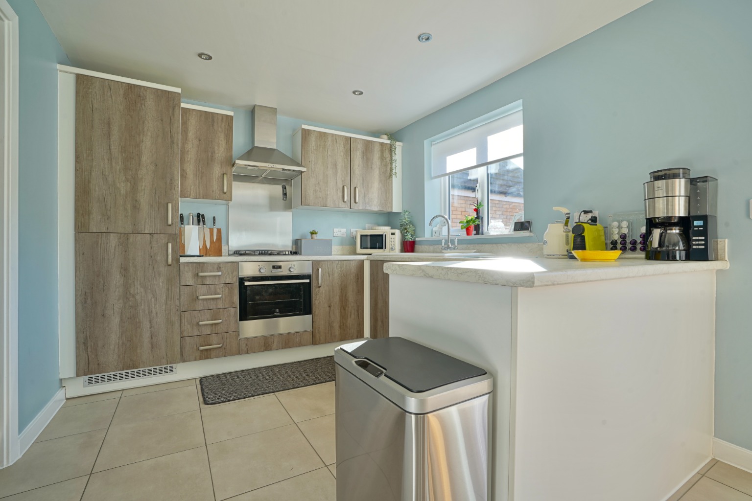 3 bed detached house for sale in Bloomfield Drive, Huntingdon  - Property Image 2