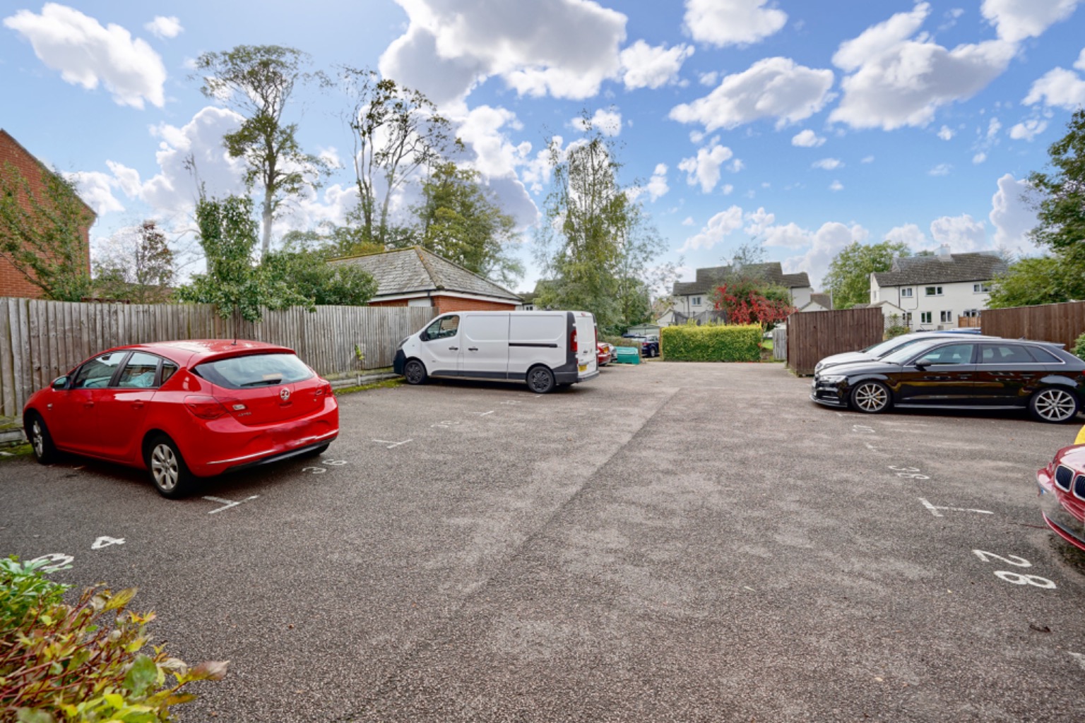 2 bed ground floor flat for sale in North Lodge Drive, Cambridge 9