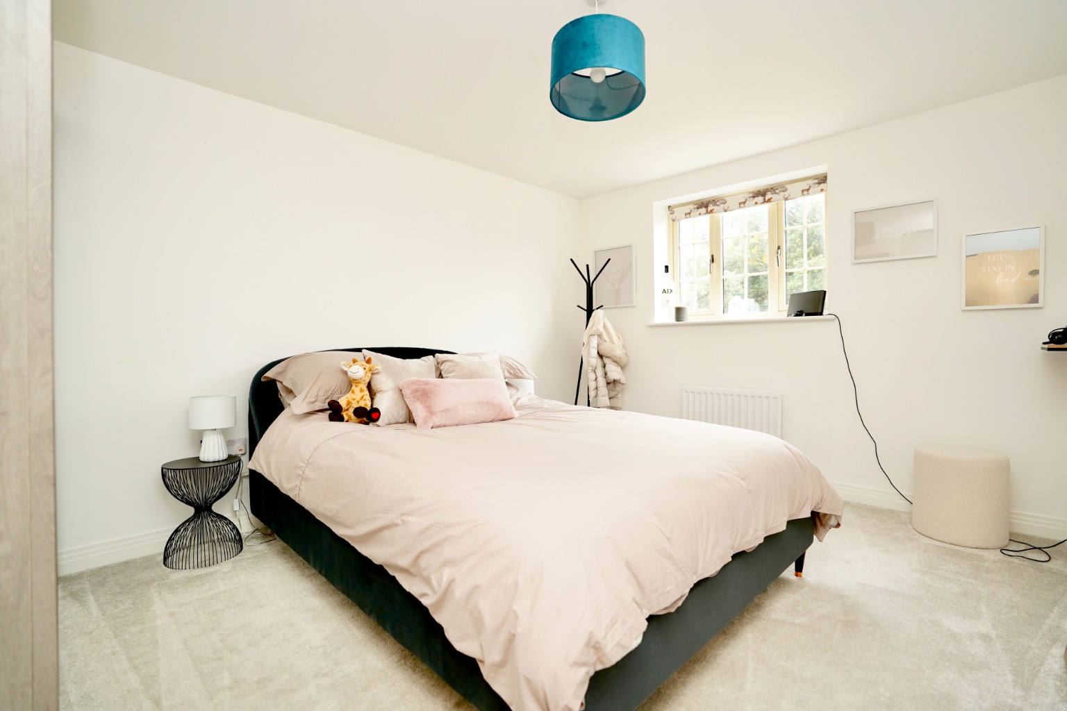 3 bed terraced house for sale in Central Avenue, Cambridgeshire  - Property Image 13